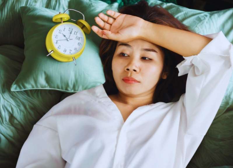 Woman unable to sleep